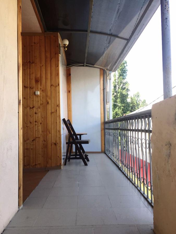 Guesthouse On Zheleznodorozhnaya スフミ エクステリア 写真