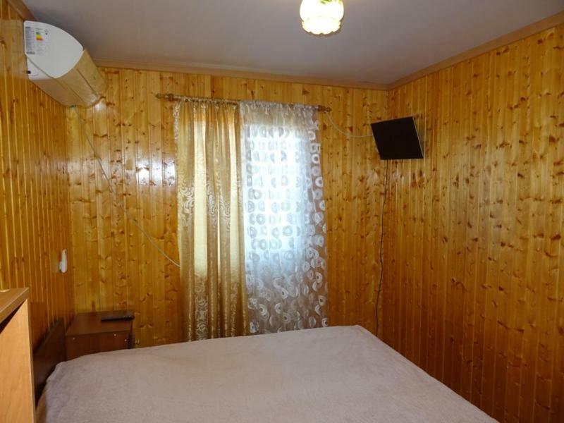 Guesthouse On Zheleznodorozhnaya スフミ エクステリア 写真