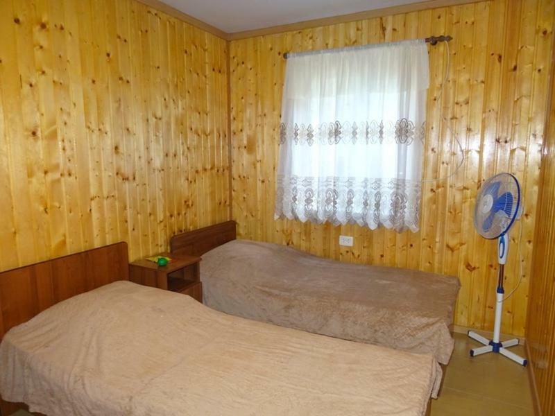 Guesthouse On Zheleznodorozhnaya スフミ エクステリア 写真